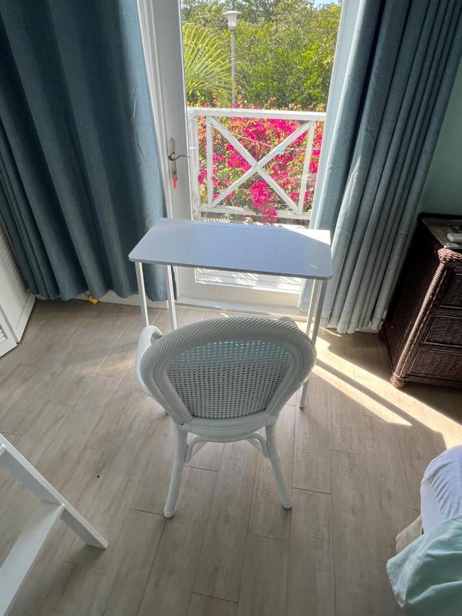 Sunny Villa In The Marina - Excellent Water Views Jolly Harbour Экстерьер фото